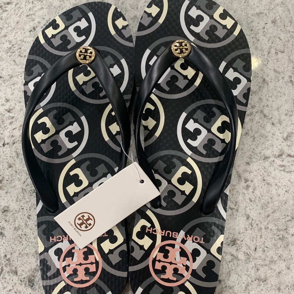 NWT Tory Burch Black Flip Flops Size 7
